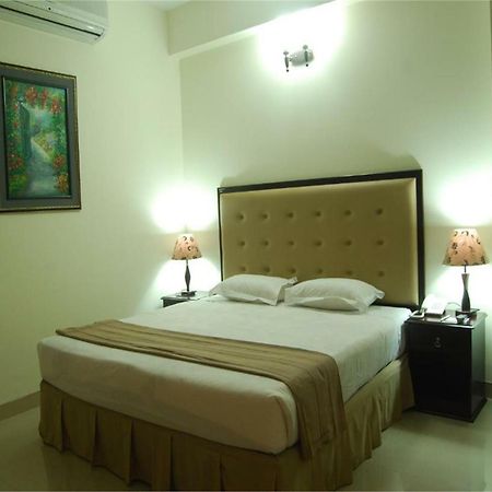 Ambassador Residency Hotel Chittagong Ngoại thất bức ảnh