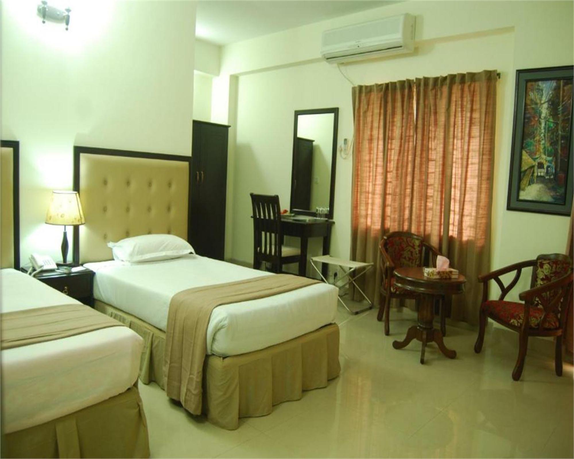 Ambassador Residency Hotel Chittagong Ngoại thất bức ảnh