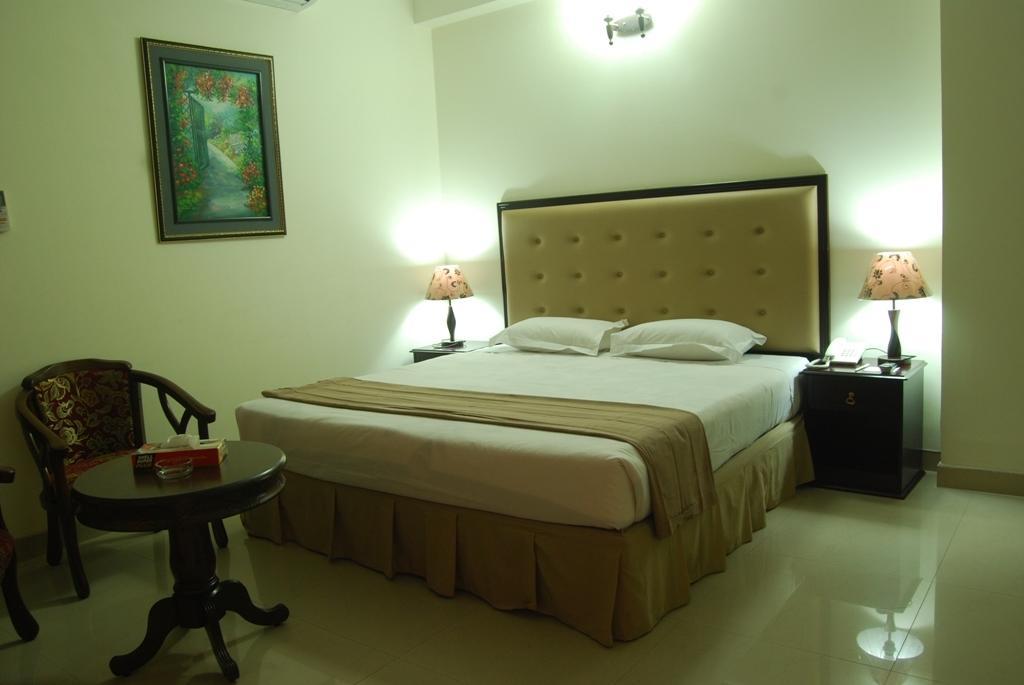Ambassador Residency Hotel Chittagong Phòng bức ảnh